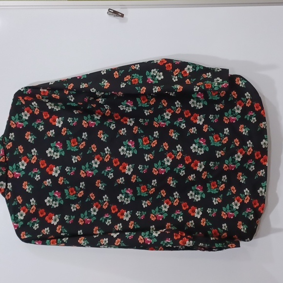 Philosophy Republic Clothing XS Black Polyester shirt w/bright floral pttrn. - Picture 6 of 8
